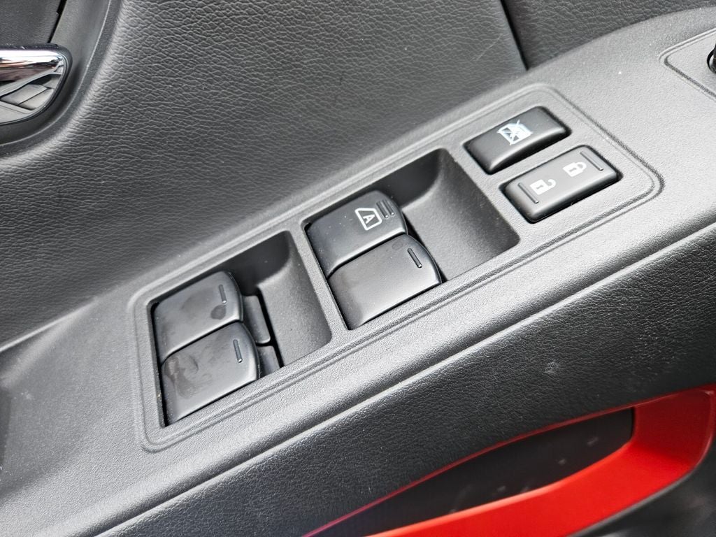 2025 Nissan Frontier Crew Cab PRO-X 4x2