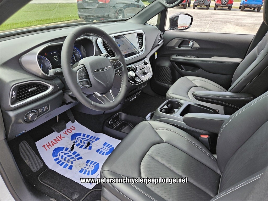 2026 Chrysler Voyager VOYAGER LX