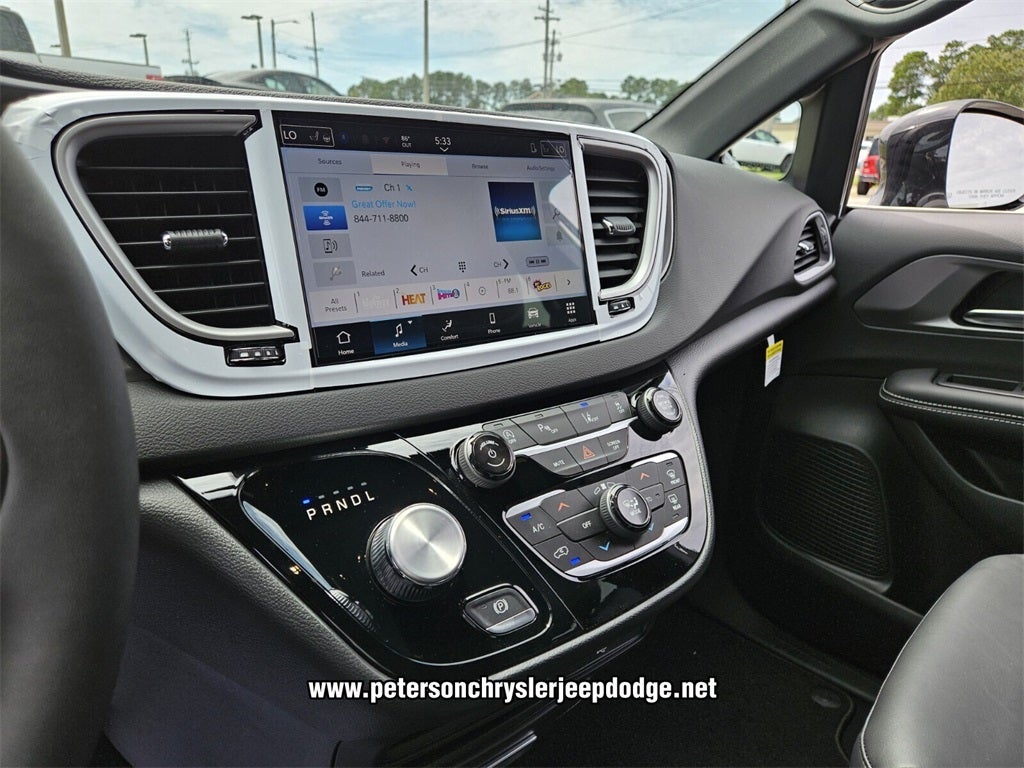 2026 Chrysler Voyager VOYAGER LX