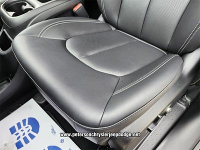 2026 Chrysler Voyager VOYAGER LX