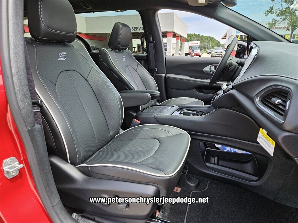 2026 Chrysler Pacifica PACIFICA LIMITED AWD