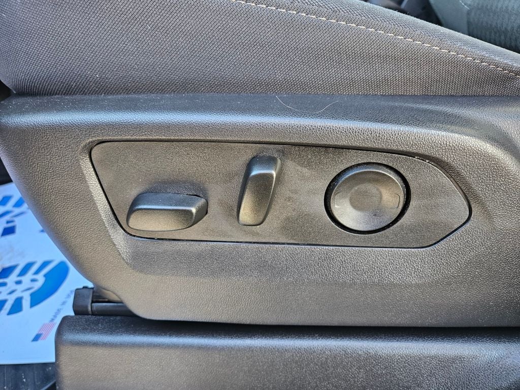 2025 Chevrolet Silverado 2500HD 4WD Crew Cab Standard Bed LT