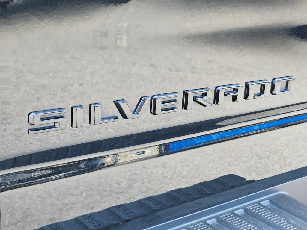 2024 Chevrolet Silverado 2500HD 4WD Crew Cab Standard Bed Custom