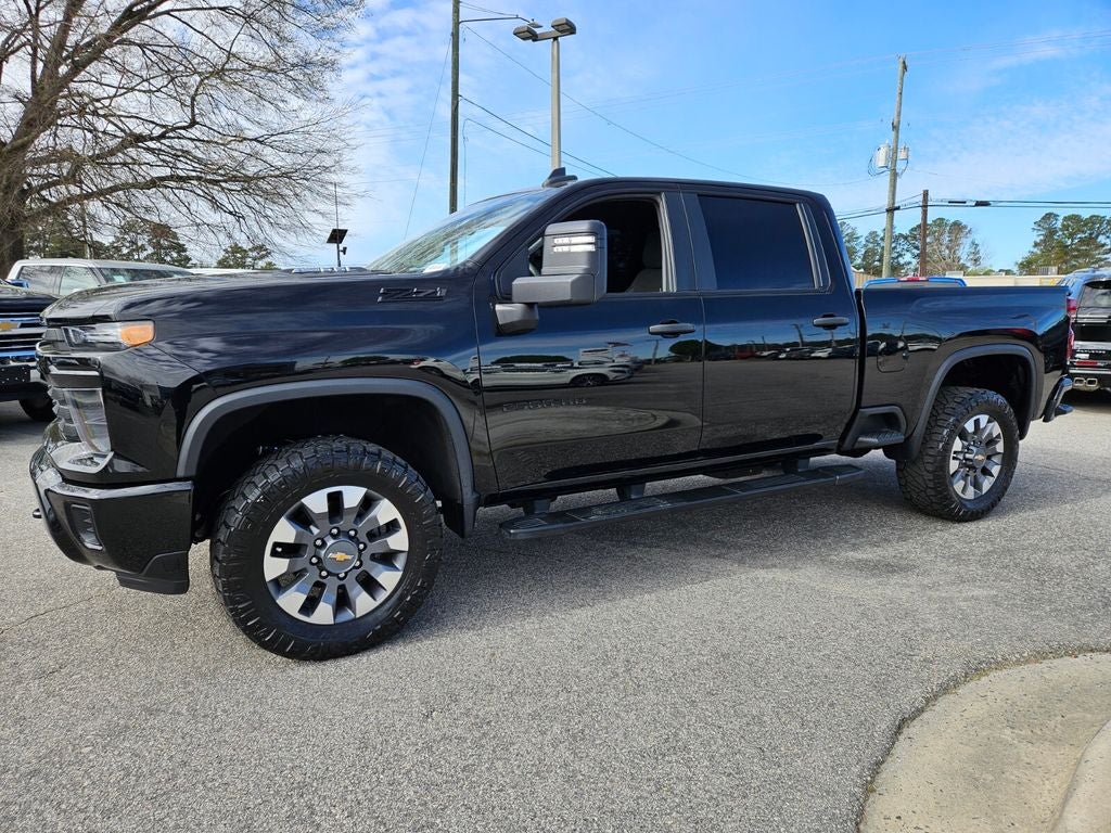 2024 Chevrolet Silverado 2500HD 4WD Crew Cab Standard Bed Custom