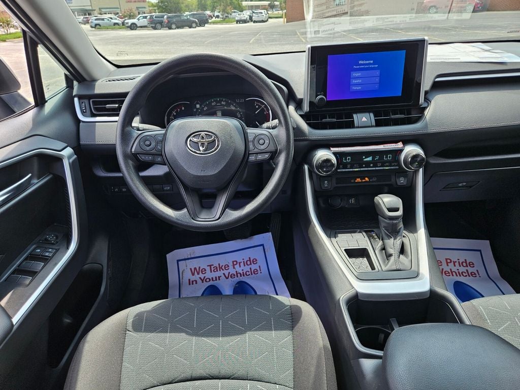 2025 Toyota RAV4 XLE