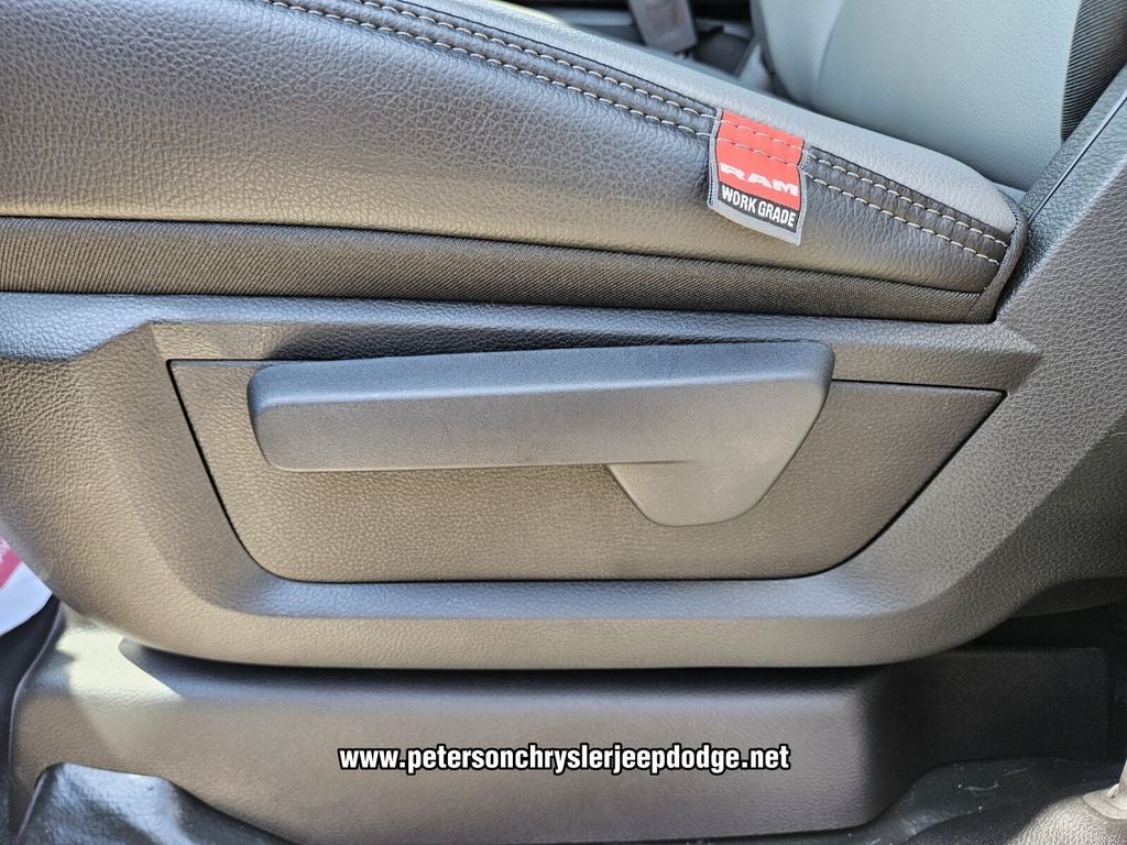 2026 RAM 2500 RAM 2500 TRADESMAN CREW CAB 4X4 6'4' BOX