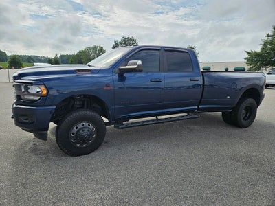 2022 RAM 3500 Big Horn Crew Cab 4x4 8' Box