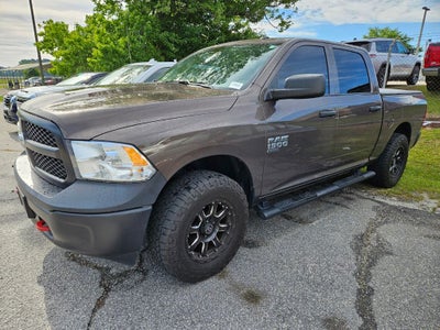 2021 RAM 1500 Classic Tradesman Crew Cab 4x4 5'7' Box