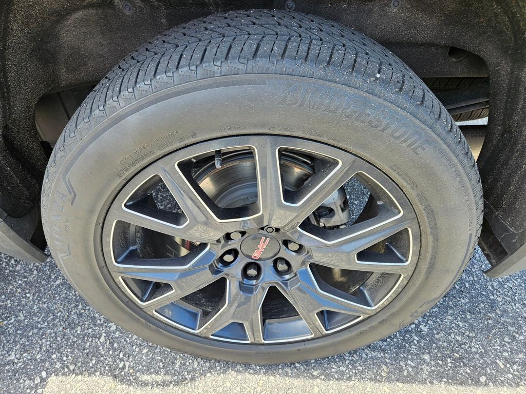 2023 GMC Sierra 1500 4WD Crew Cab Short Box Denali