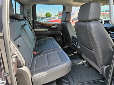 2023 GMC Sierra 1500 4WD Crew Cab Short Box Denali