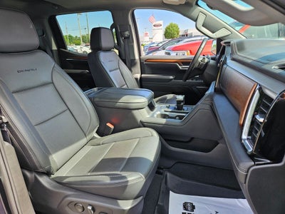 2023 GMC Sierra 1500 4WD Crew Cab Short Box Denali