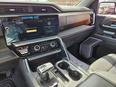 2023 GMC Sierra 1500 4WD Crew Cab Short Box Denali