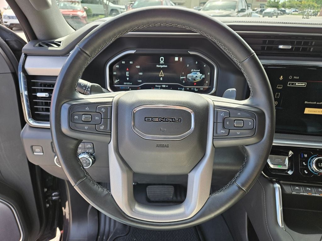 2023 GMC Sierra 1500 4WD Crew Cab Short Box Denali