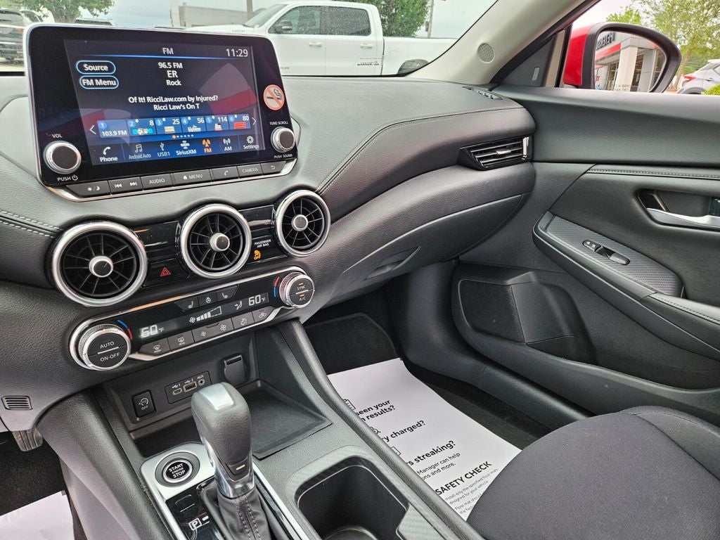 2024 Nissan Sentra SV Xtronic CVT