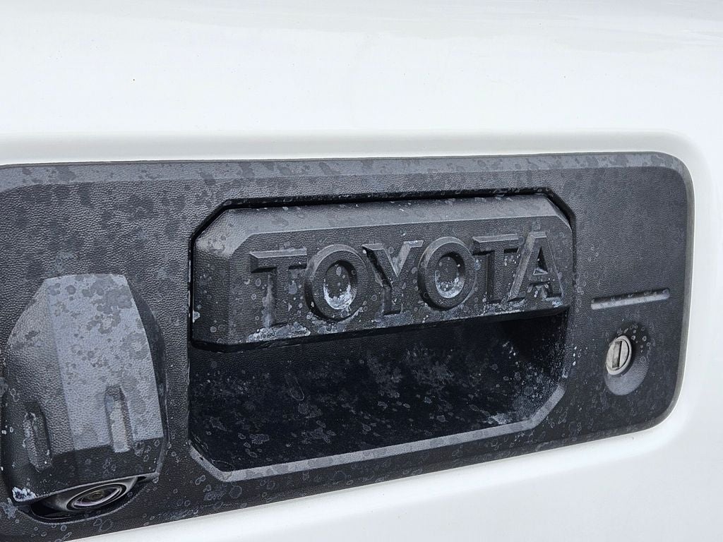 2022 Toyota Tacoma SR V6