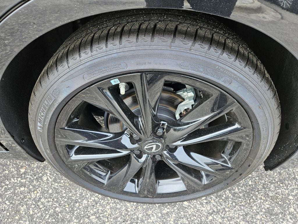 2024 Lexus ES 350 F SPORT Handling