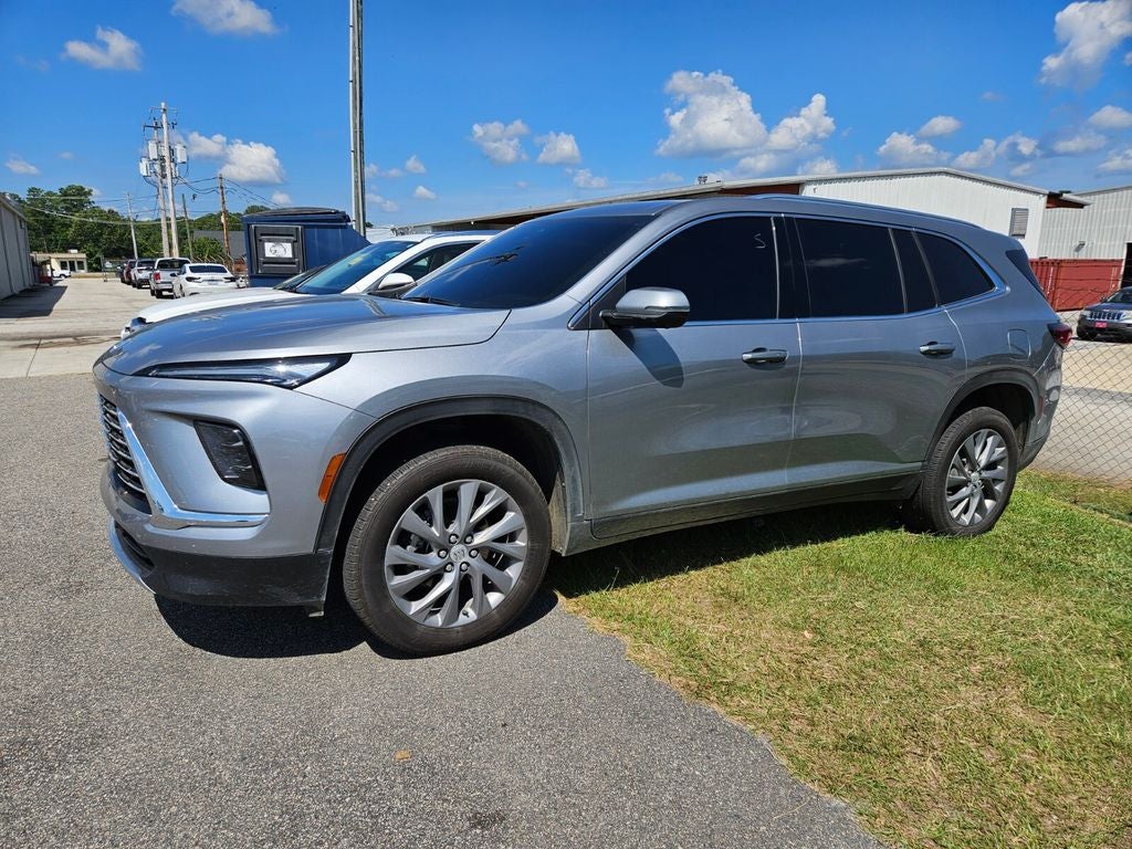 2025 Buick Enclave Preferred FWD