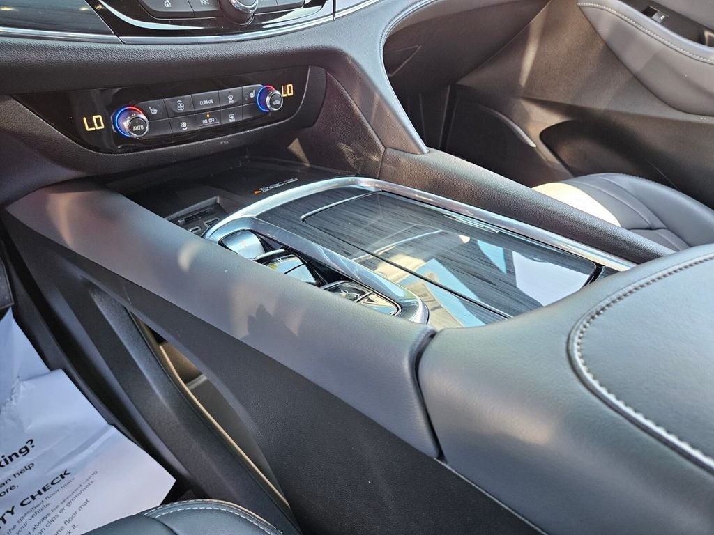 2023 Buick Enclave Essence FWD