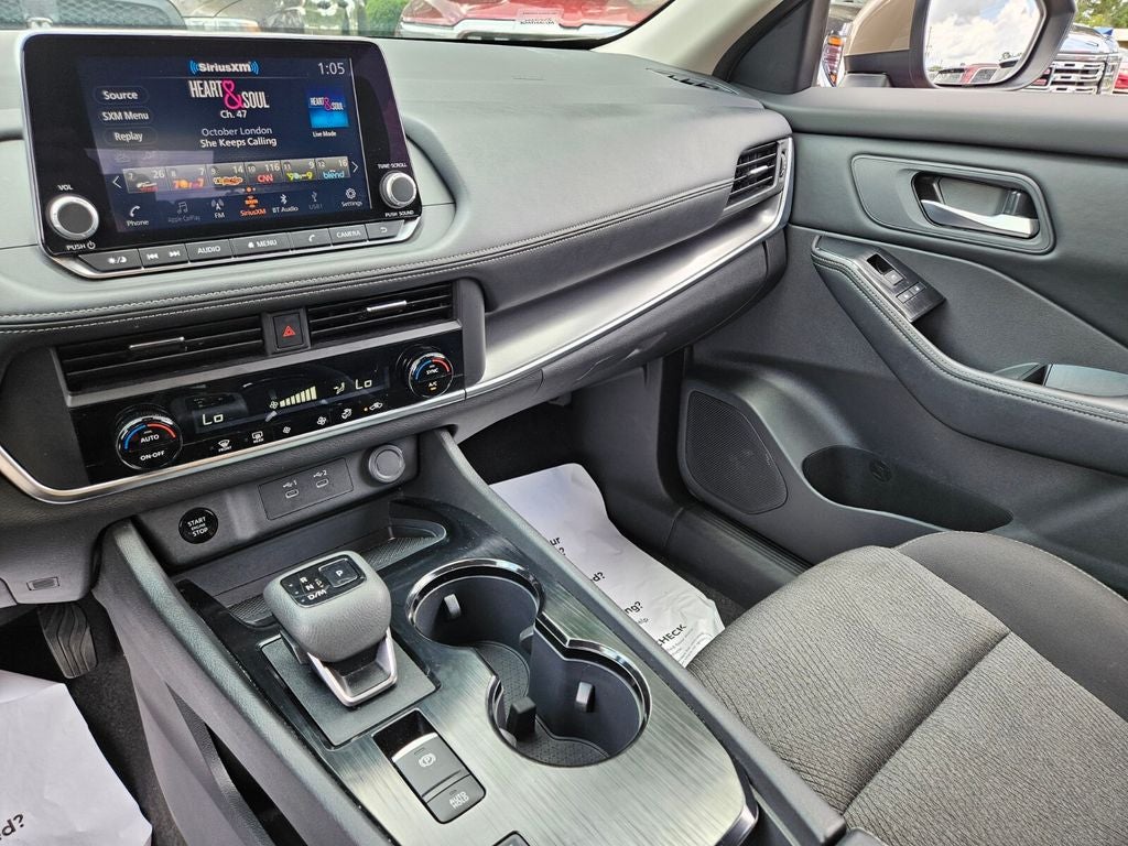 2025 Nissan Rogue SV FWD
