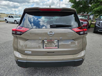 2025 Nissan Rogue SV FWD