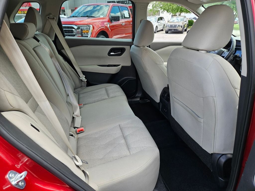 2025 Nissan Rogue SV FWD