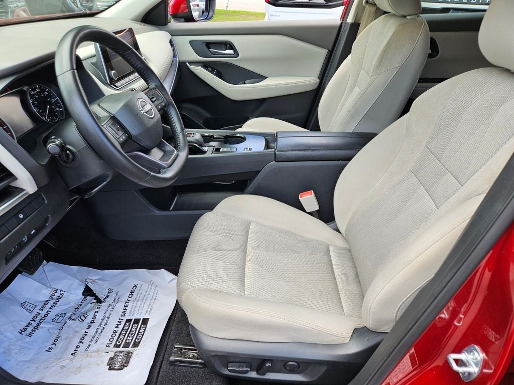 2025 Nissan Rogue SV FWD