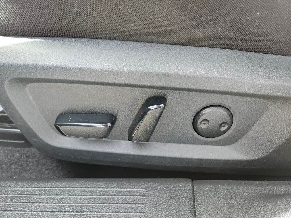 2025 Nissan Rogue SV FWD
