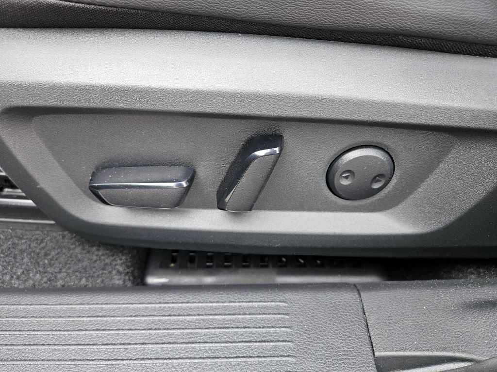 2023 Nissan Rogue SL FWD