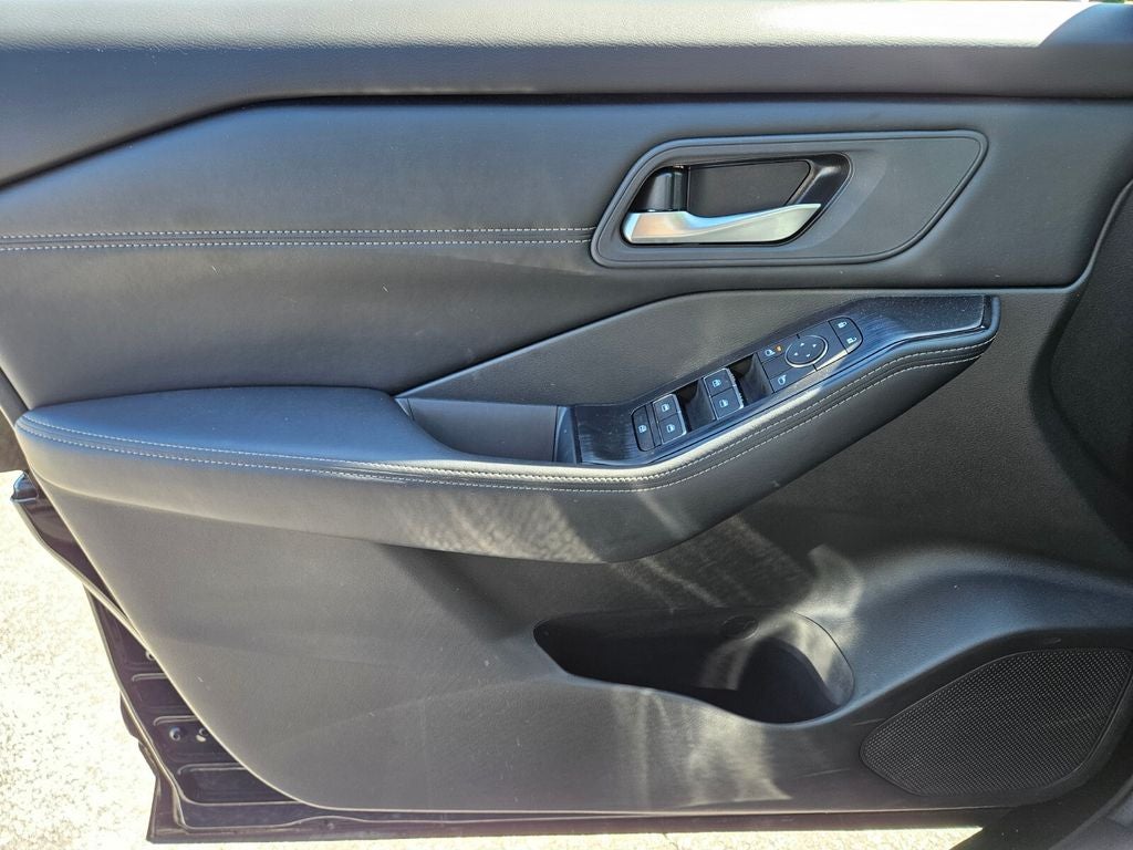 2026 Nissan Rogue SL