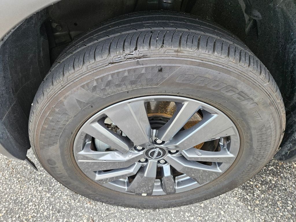 2025 Nissan Pathfinder SV FWD