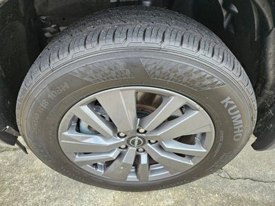 2025 Nissan Pathfinder SV 4WD