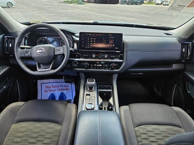 2026 Nissan Pathfinder SV