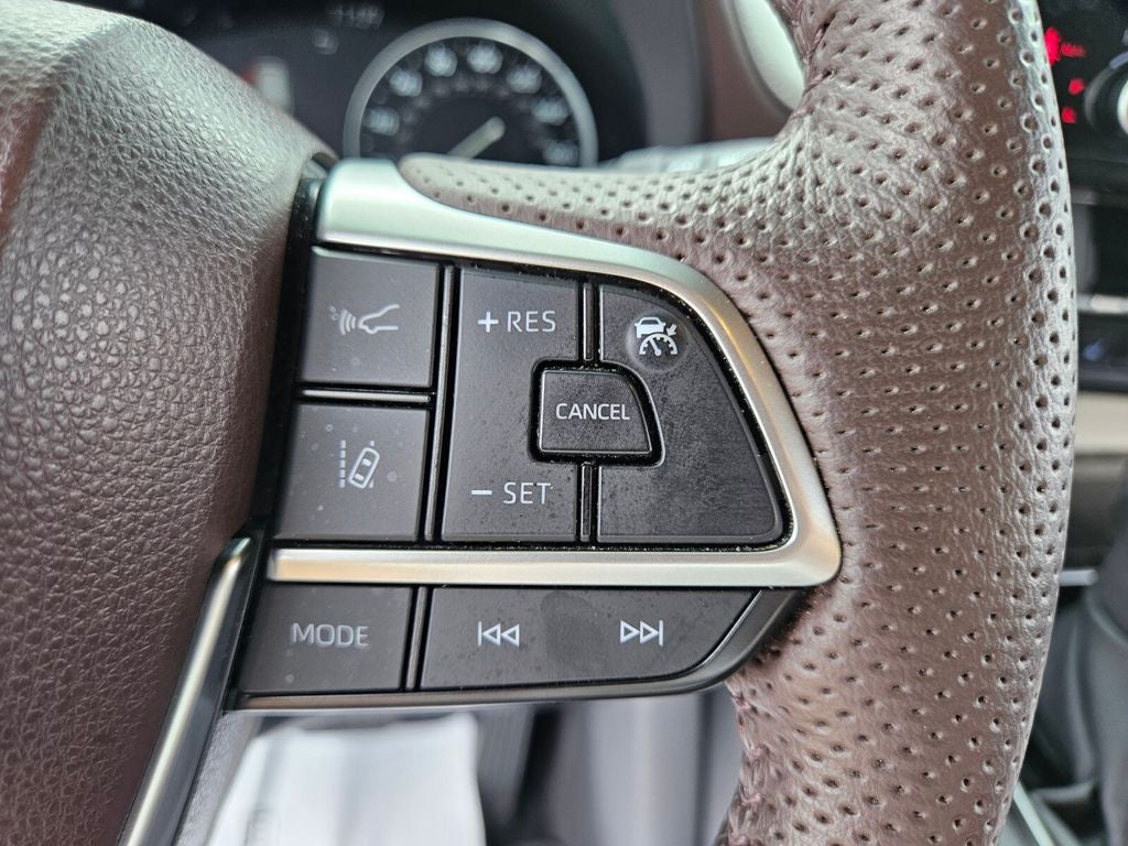 2023 Toyota Sienna Platinum