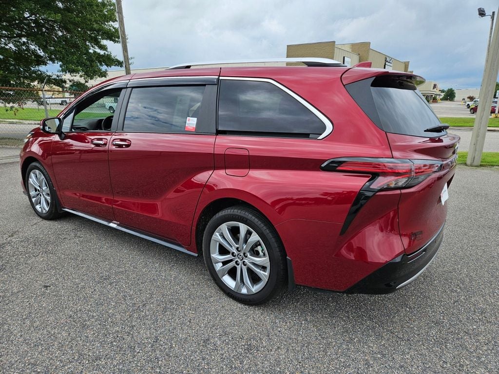 2023 Toyota Sienna Platinum