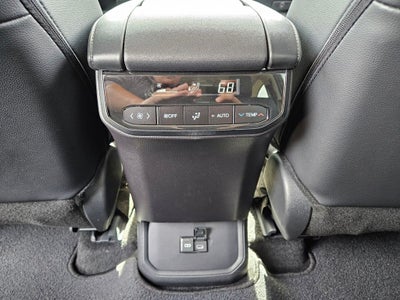 2025 Toyota Highlander Hybrid XLE