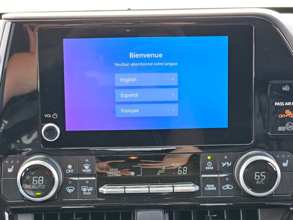 2025 Toyota Highlander Hybrid XLE