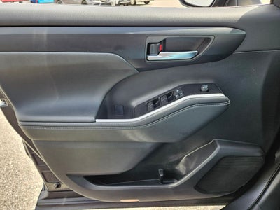 2025 Toyota Highlander Hybrid XLE