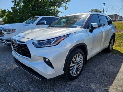2024 Toyota Highlander Platinum