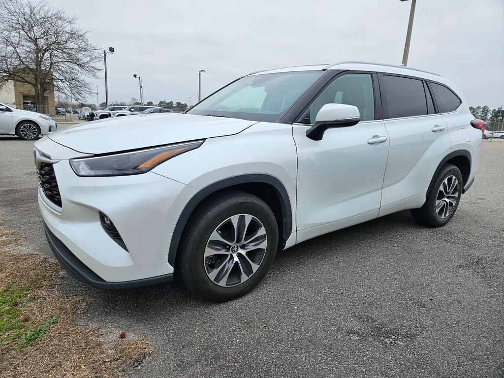 2023 Toyota Highlander L