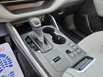 2023 Toyota Highlander Platinum