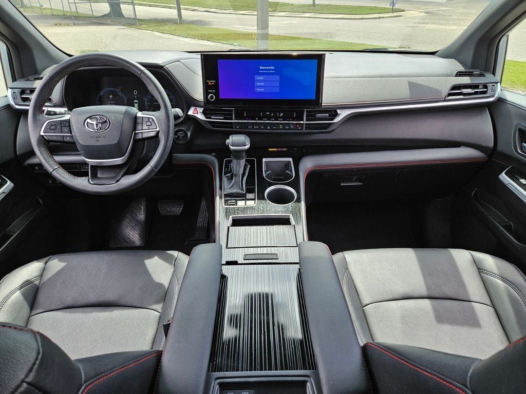 2025 Toyota Sienna XSE