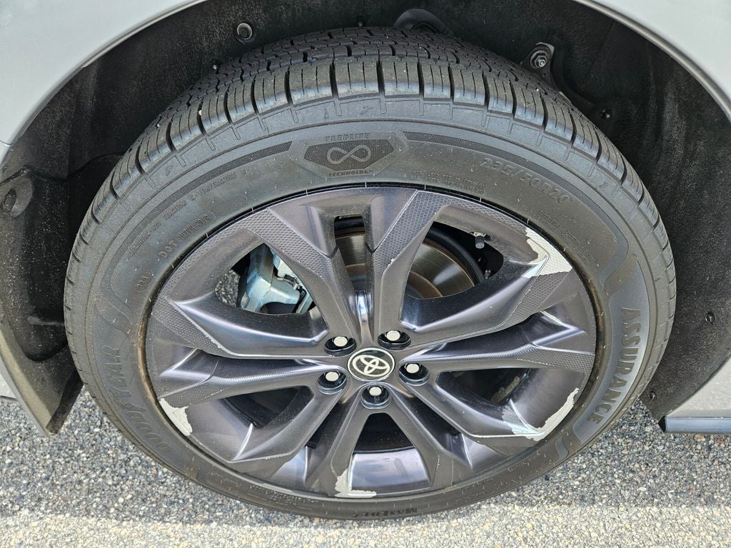 2025 Toyota Sienna XSE