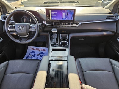 2025 Toyota Sienna XSE