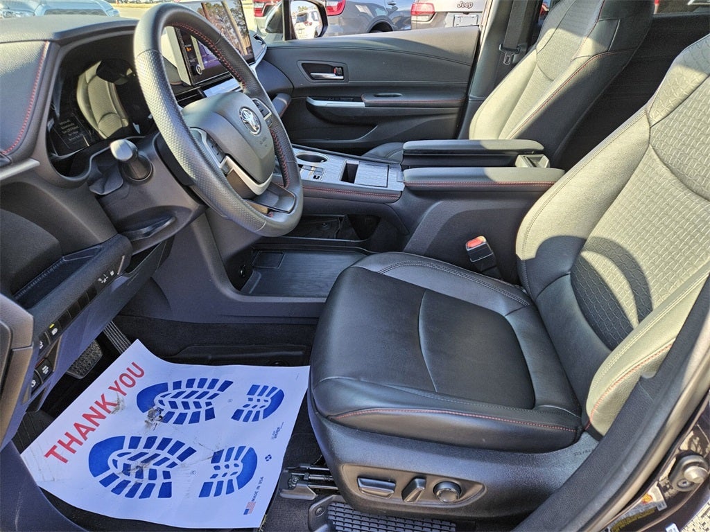 2025 Toyota Sienna XSE