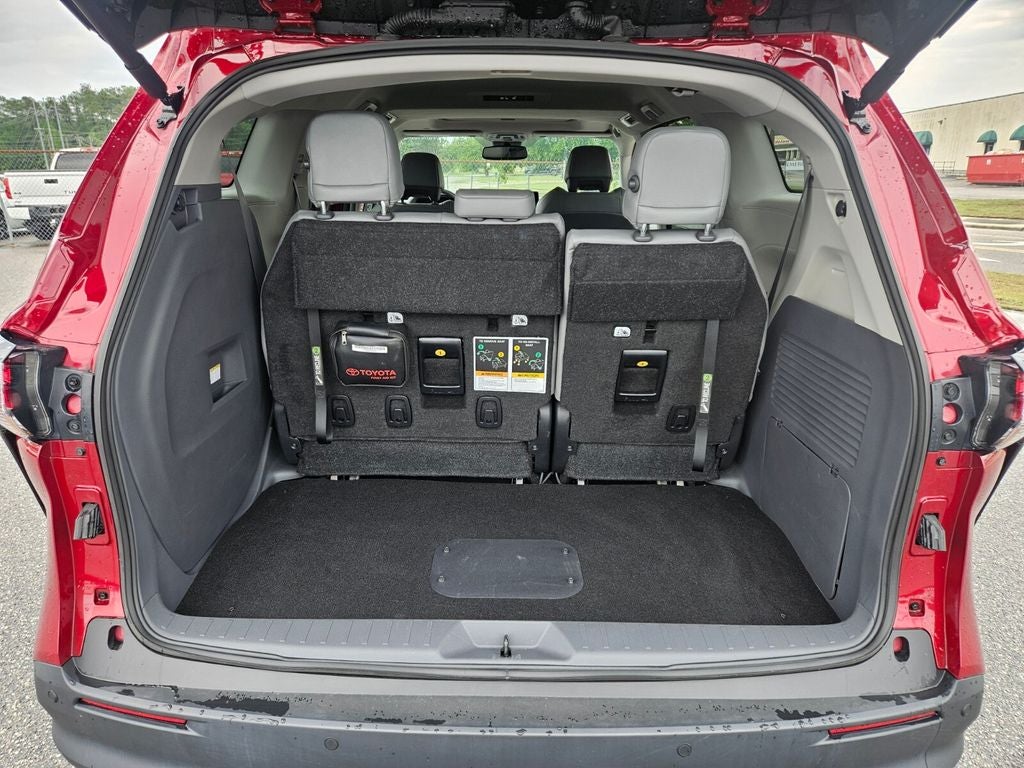 2024 Toyota Sienna XLE