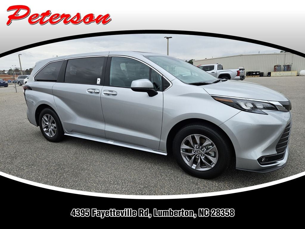 2025 Toyota Sienna XLE