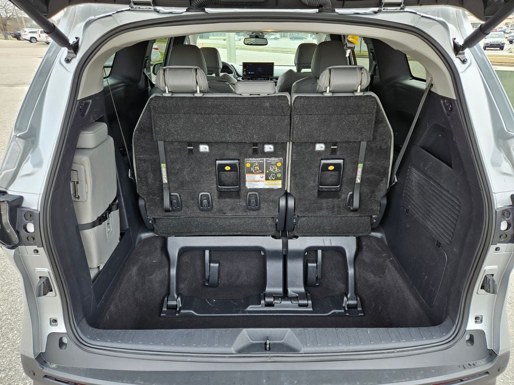 2025 Toyota Sienna XLE