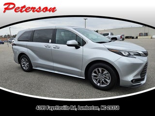 2025 Toyota Sienna XLE