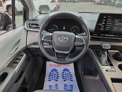 2021 Toyota Sienna XLE