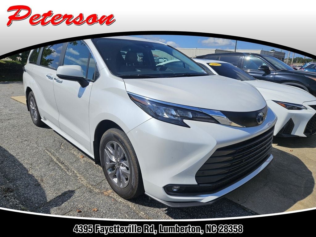 2025 Toyota Sienna XLE